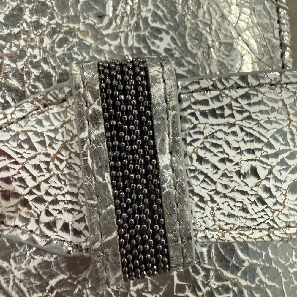 NWOT Vélez Colombia Nudo De Cuero Folia Silver Leather Wallet - Picture 6 of 6